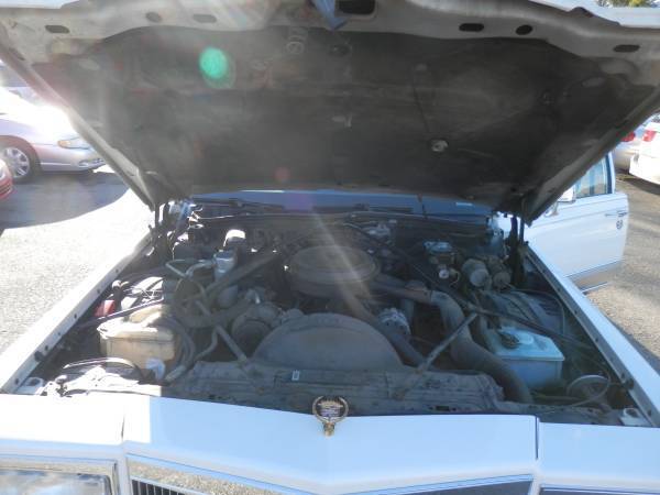 1991 Cadillac Fleetwood - photo 11