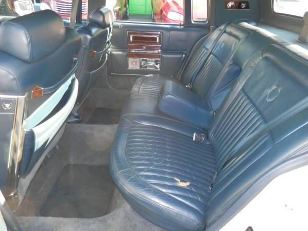 1991 Cadillac Fleetwood - photo 12
