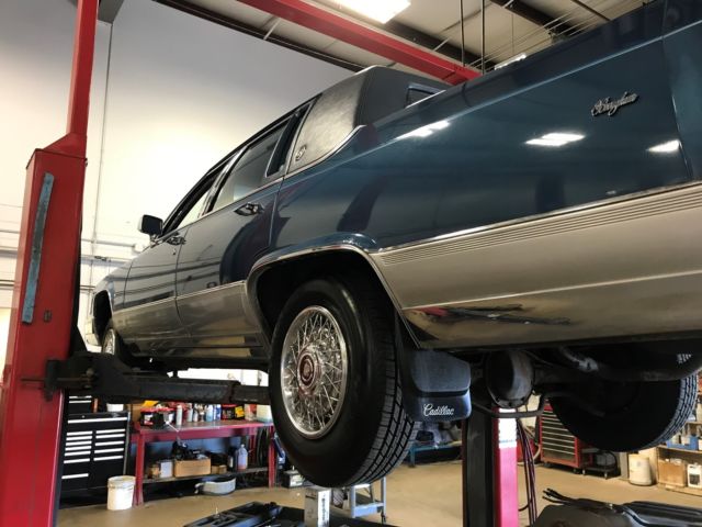 1991 Cadillac Brougham Fleetwood - photo 13