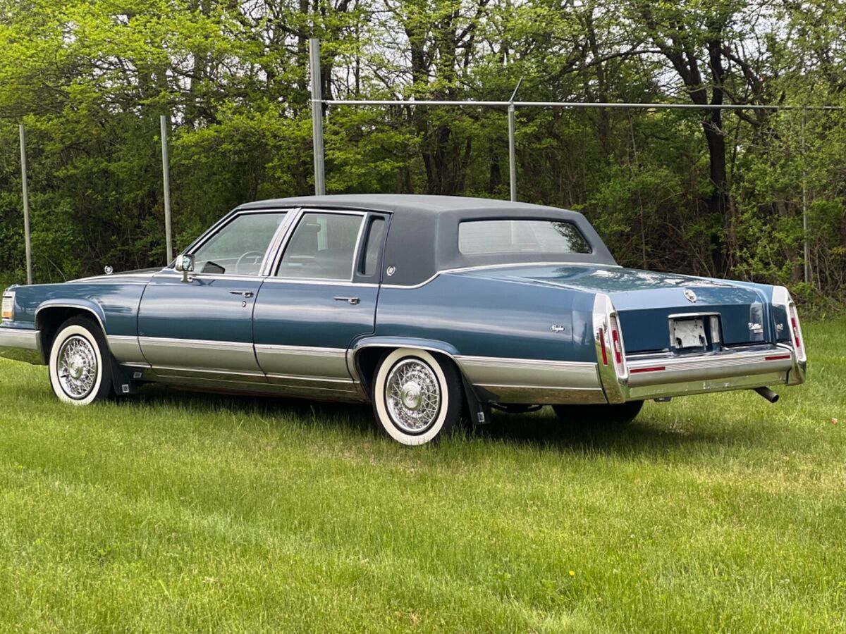 1991 Cadillac Fleetwood - photo 3