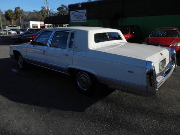 1991 Cadillac Fleetwood - photo 7
