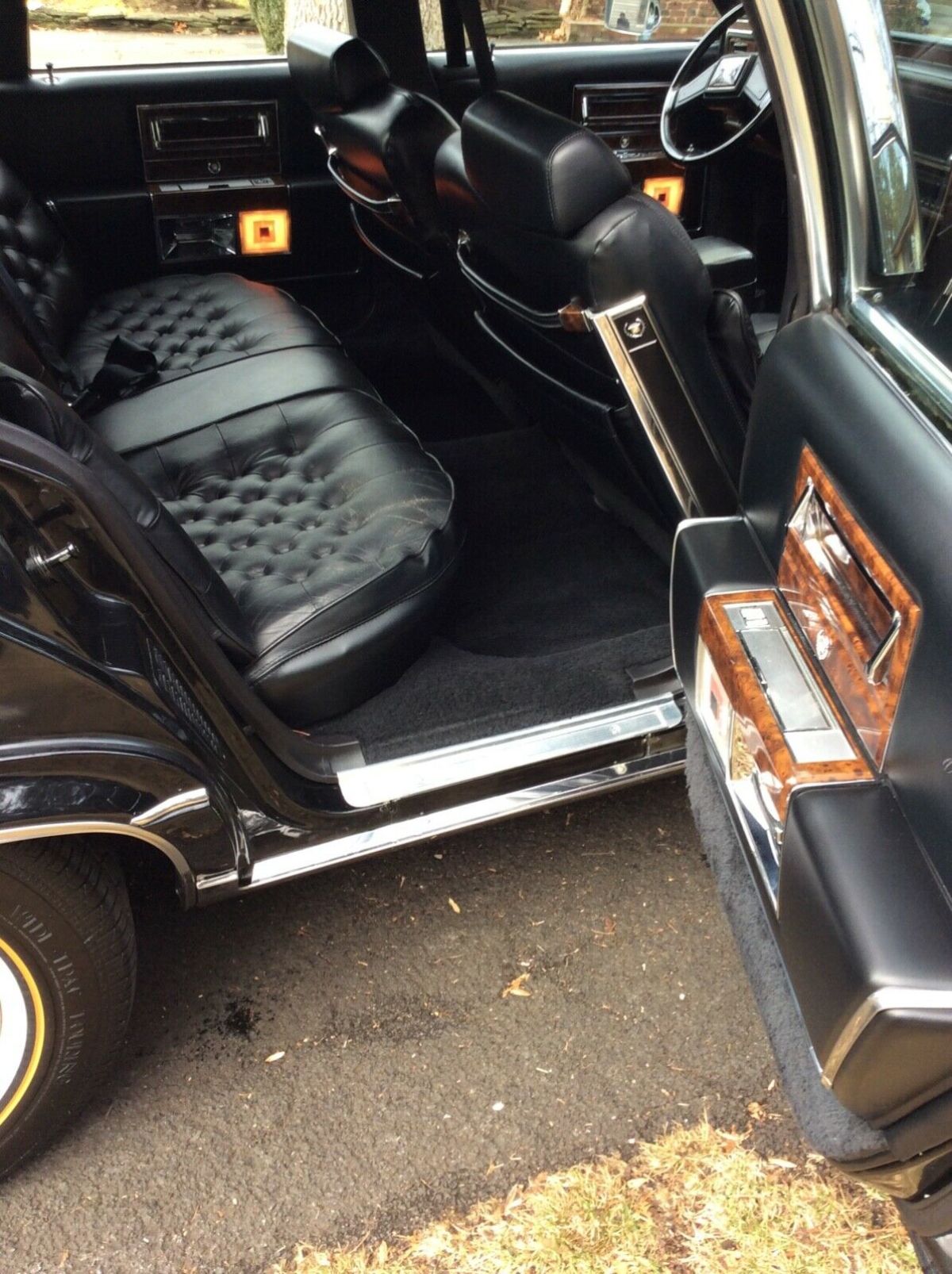 1991 Cadillac Fleetwood Black - photo 11
