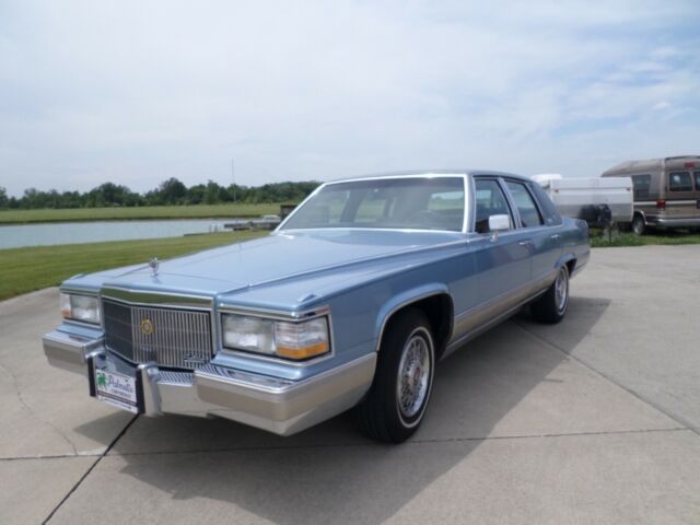 1991 Cadillac Fleetwood Brougham D’Ellagance