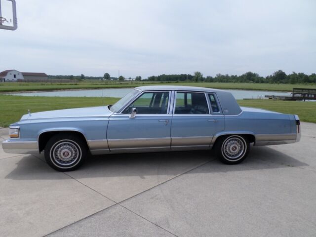1991 Cadillac Fleetwood Brougham D’Ellagance - photo 4