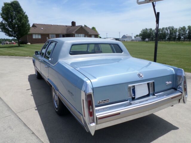 1991 Cadillac Fleetwood Brougham D’Ellagance - photo 6