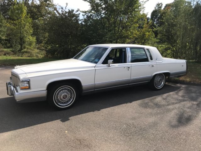 1991 Cadillac Brougham