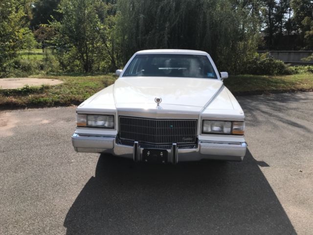 1991 Cadillac Brougham - photo 2