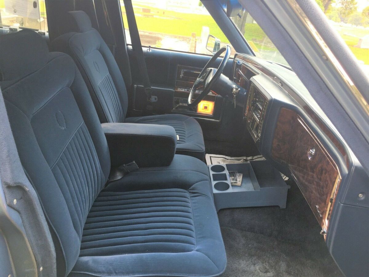 1991 Cadillac Brougham - photo 12