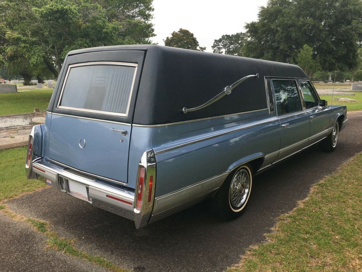 1991 Cadillac Brougham - photo 4
