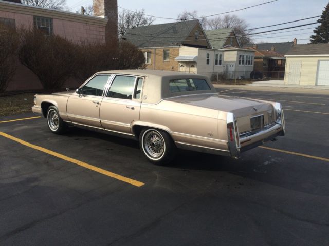 1991 Cadillac Brougham FLEETWOOD - photo 3