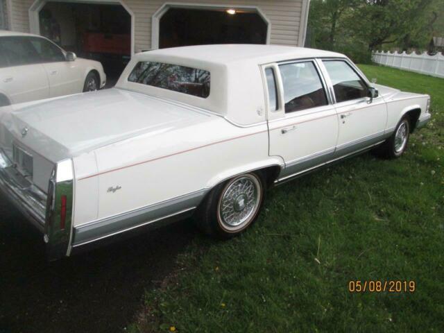 1991 Cadillac Brougham -- - photo 5