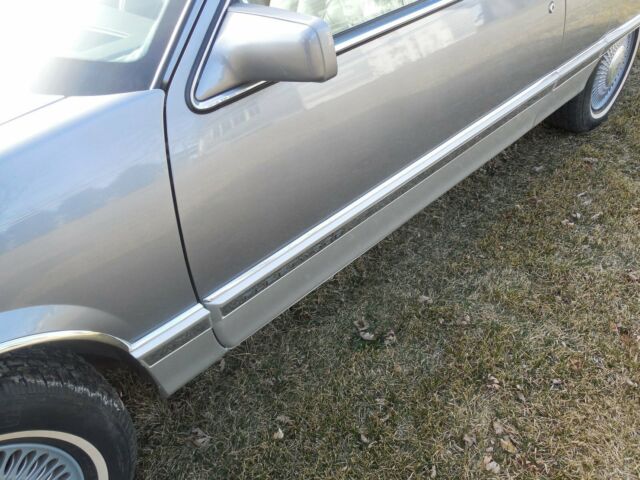 1991 Cadillac Fleetwood - photo 3