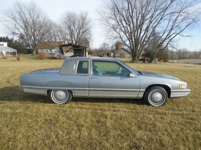 1991 Cadillac Fleetwood - photo 9
