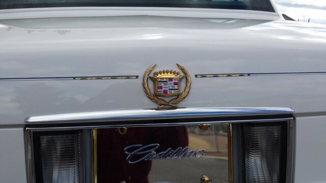 1991 Cadillac Fleetwood Sedan - photo 5