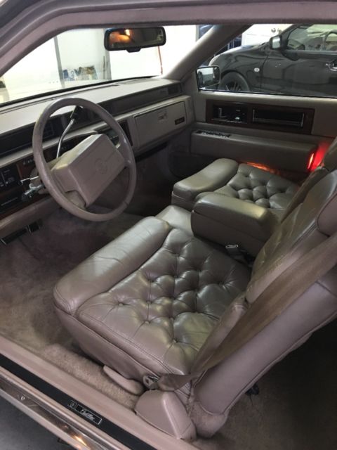 1991 Cadillac DeVille Fleetwood - photo 10
