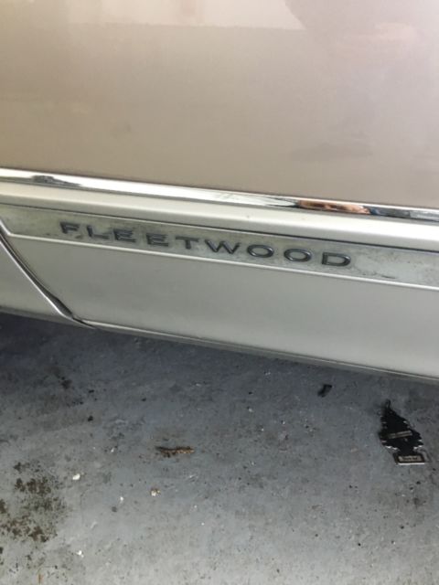1991 Cadillac DeVille Fleetwood - photo 13