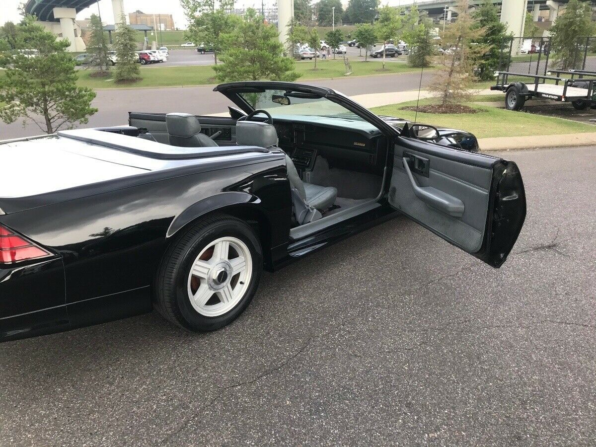 1991 Chevrolet Camaro Z28 convertible - photo 11