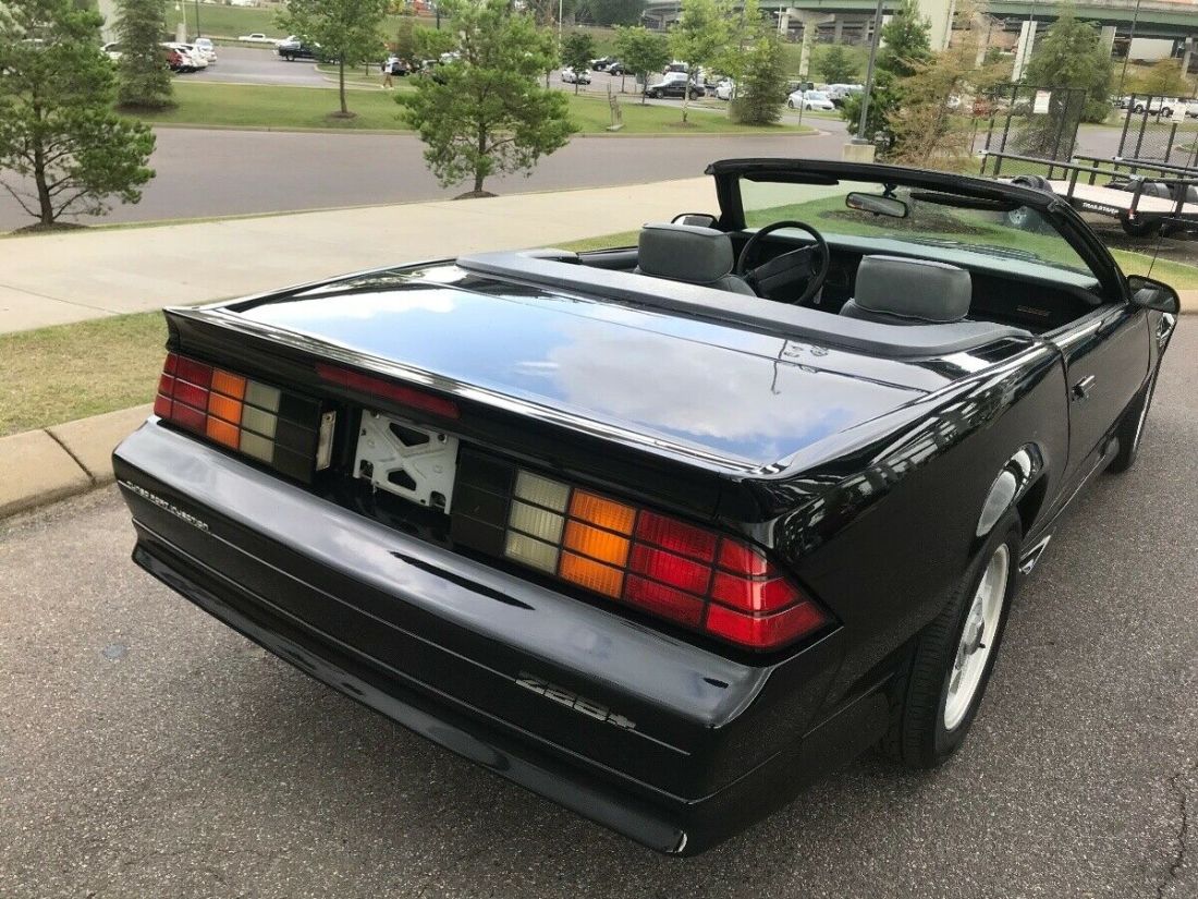 1991 Chevrolet Camaro Z28 convertible - photo 2