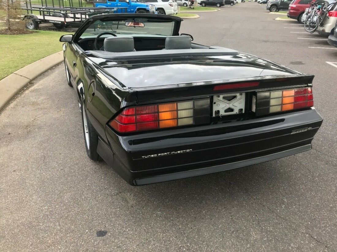 1991 Chevrolet Camaro Z28 convertible - photo 3