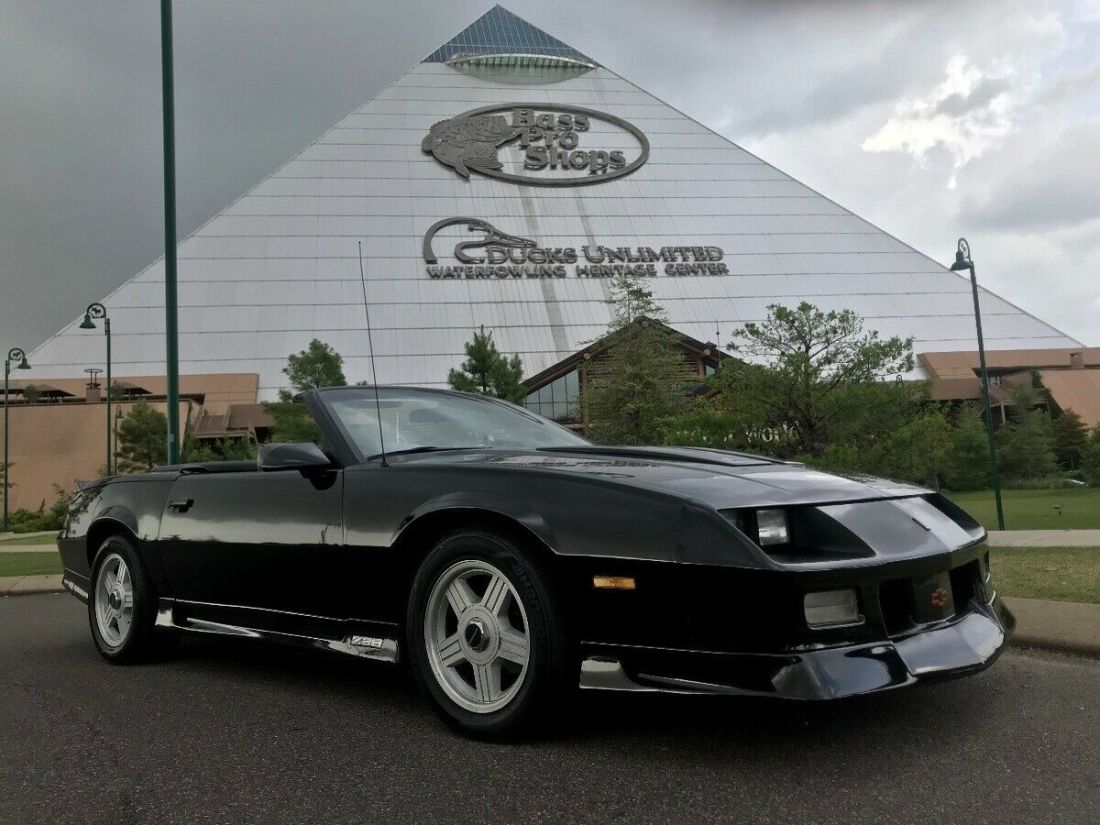 1991 Chevrolet Camaro Z28 convertible - photo 8
