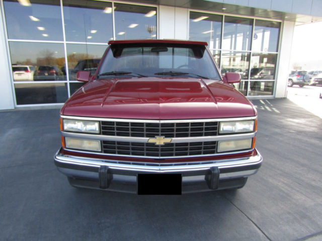 1991 Chevrolet C/K Pickup 2500 Reg Cab 131.5" - photo 2