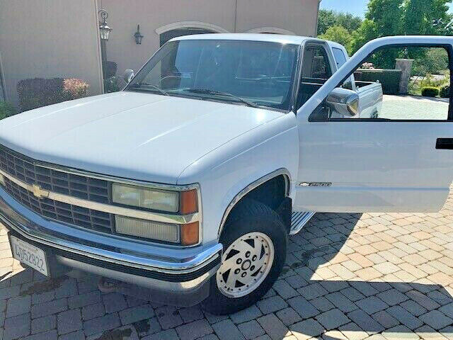 1991 Chevrolet C/K Pickup 2500 CK 2500 - photo 2
