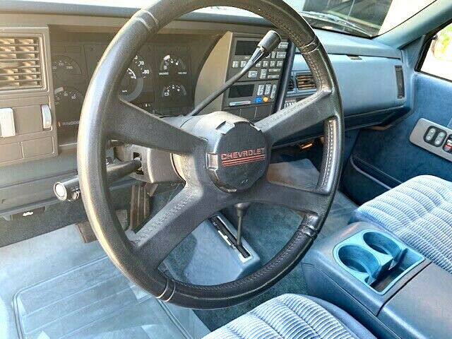 1991 Chevrolet C/K Pickup 2500 CK 2500 - photo 5