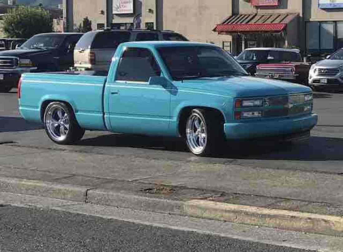 1991 Chevrolet C1500 Pickup Green RWD Automatic C1500 1991 Chevrolet C1500 C1500