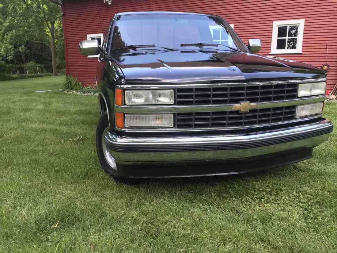 1991 Chevrolet C1500 Pickup Shortbox Black RWD Automatic C1500 1991 Chevrolet C1500 C1500