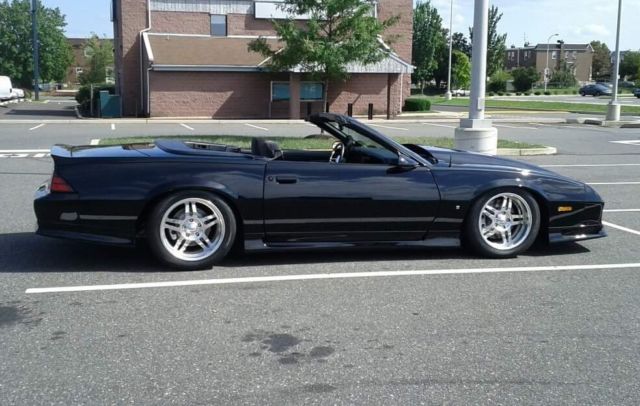 1991 Chevrolet Camaro BLACK - photo 2