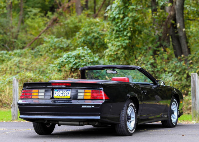1991 Chevrolet Camaro Camaro Leather 5SP Manual Convertible 48K mi CARFAX - photo 10