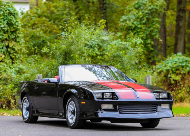1991 Chevrolet Camaro Camaro Leather 5SP Manual Convertible 48K mi CARFAX - photo 6