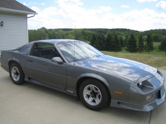 1991 Chevrolet Camaro RS - photo 2