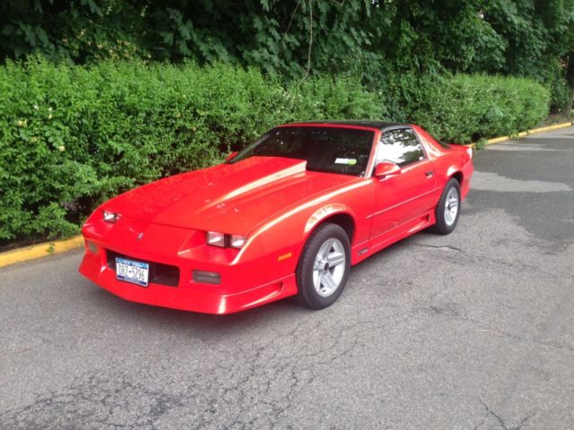 1991 Chevrolet Camaro RS Coupe 2-Door - photo 2