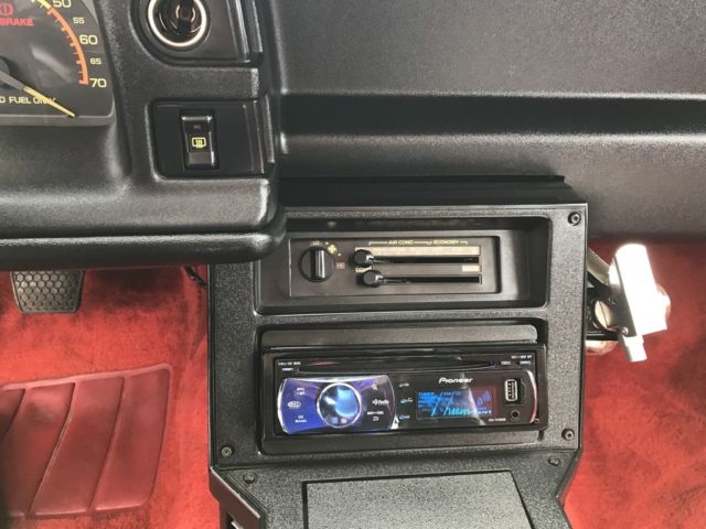 1991 Chevrolet Camaro 2DR - photo 13