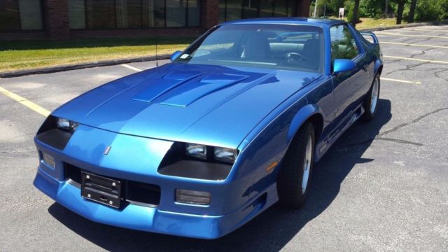 1991 Chevrolet Camaro Z28 1LE Ultra Blue Metallic Rare! 1991 Chevrolet Camaro Z28 Coupe 2-Door