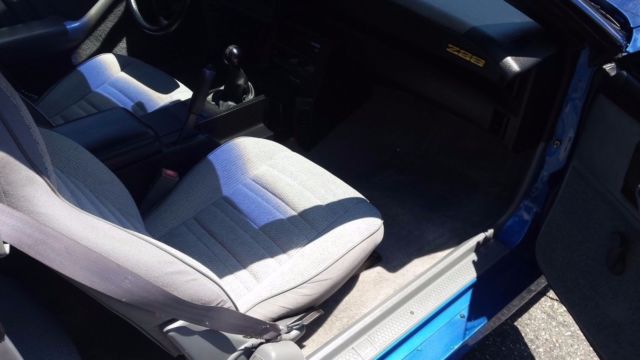1991 Chevrolet Camaro Z28 Coupe 2-Door - photo 13