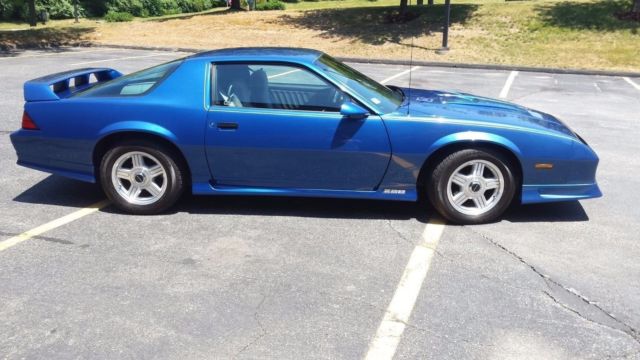1991 Chevrolet Camaro Z28 Coupe 2-Door - photo 4