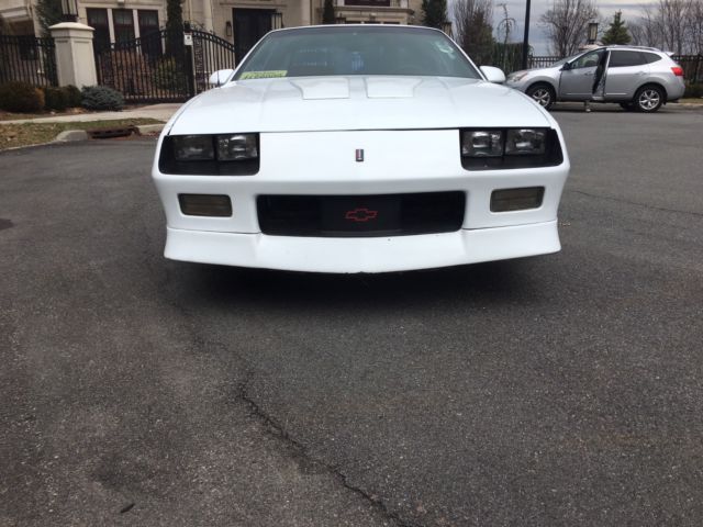 1991 Chevrolet Camaro Z28 - photo 2
