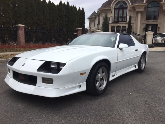 1991 Chevrolet Camaro Z28 - photo 3