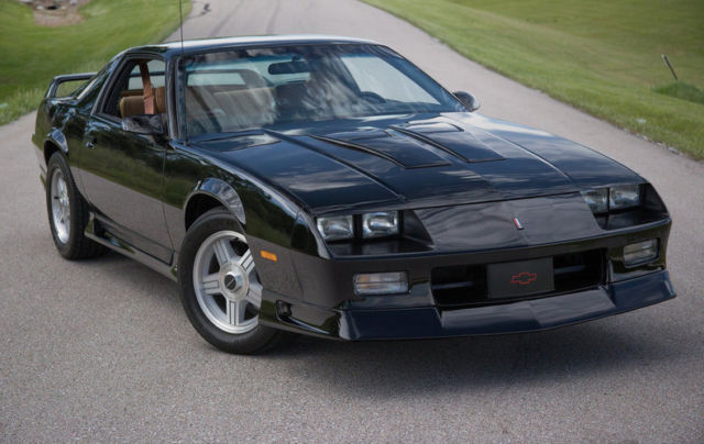 1991 Chevrolet Camaro Z28 - photo 3
