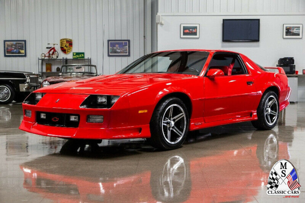 1991 Chevrolet Camaro Z28 w/ 21,815 original miles. The Ultimate 1991 Z28 1991 Chevrolet Camaro