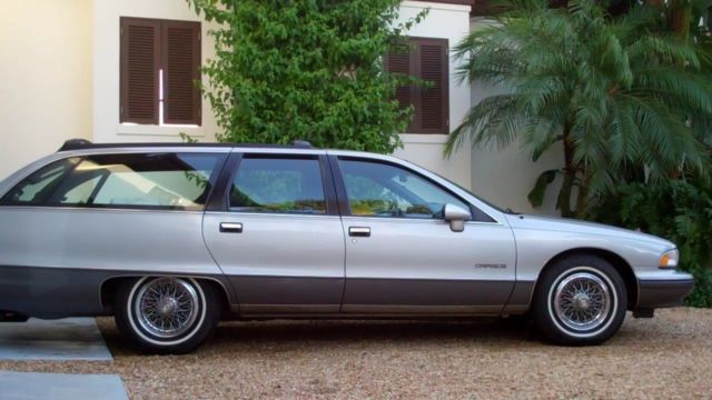 1991 Chevrolet Caprice Wagon 4-Door with Options - photo 3
