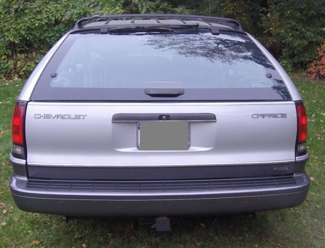 1991 Chevrolet Caprice Wagon 4-Door with Options - photo 9