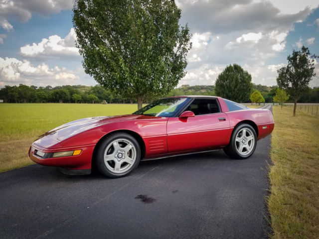1991 Chevrolet Corvette 2dr Coupe Hatchback - photo 2