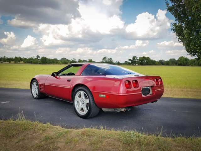 1991 Chevrolet Corvette 2dr Coupe Hatchback - photo 3