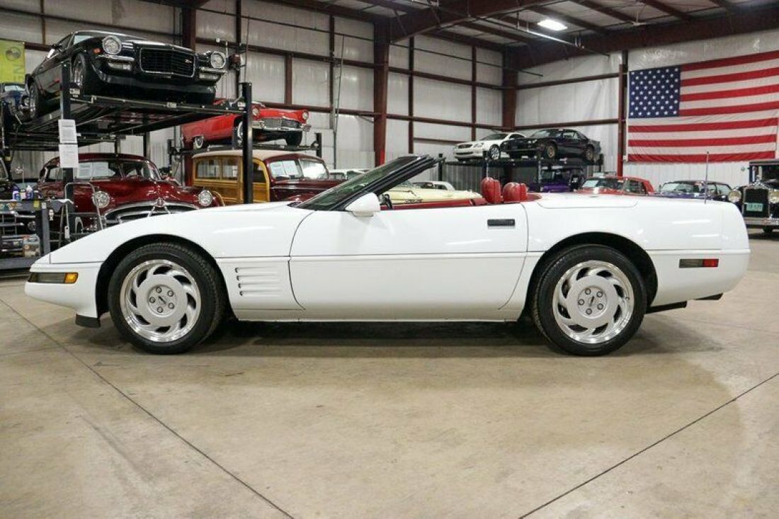 1991 Chevrolet Corvette - photo 2