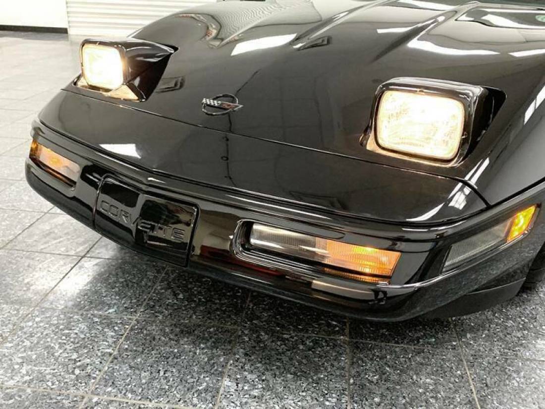 1991 Chevrolet Corvette Base 2dr Hatchback - photo 12