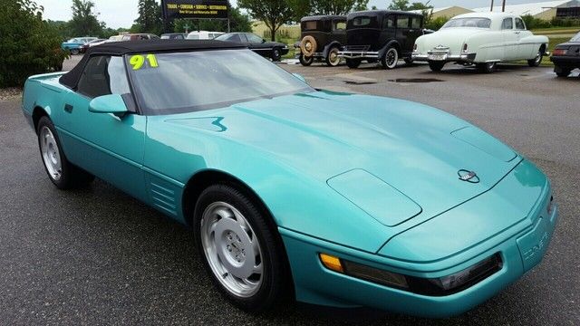1991 Chevrolet Corvette Base Convertible 2-Door - photo 4