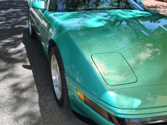 1991 Chevrolet Corvette - photo 2